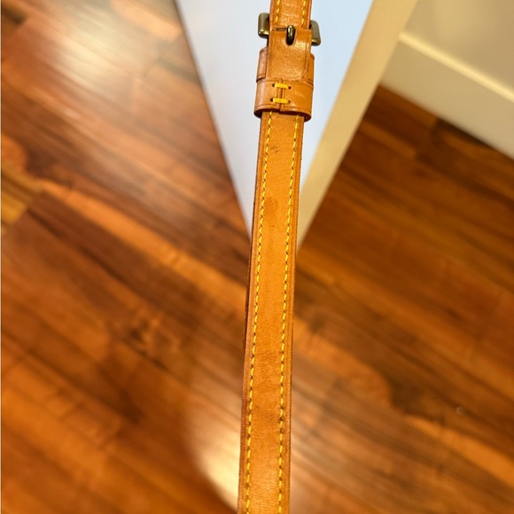 St Cloud Louis Vuitton PM Monogram Crossbody Bag - Picture 13 of 16